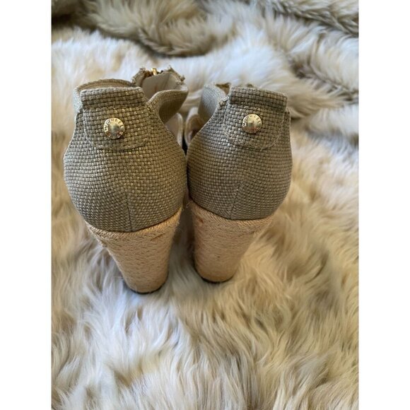 Michael Kors Beige Wedge Heels With Zipper & Basket Weave Design - Picture 3 of 9